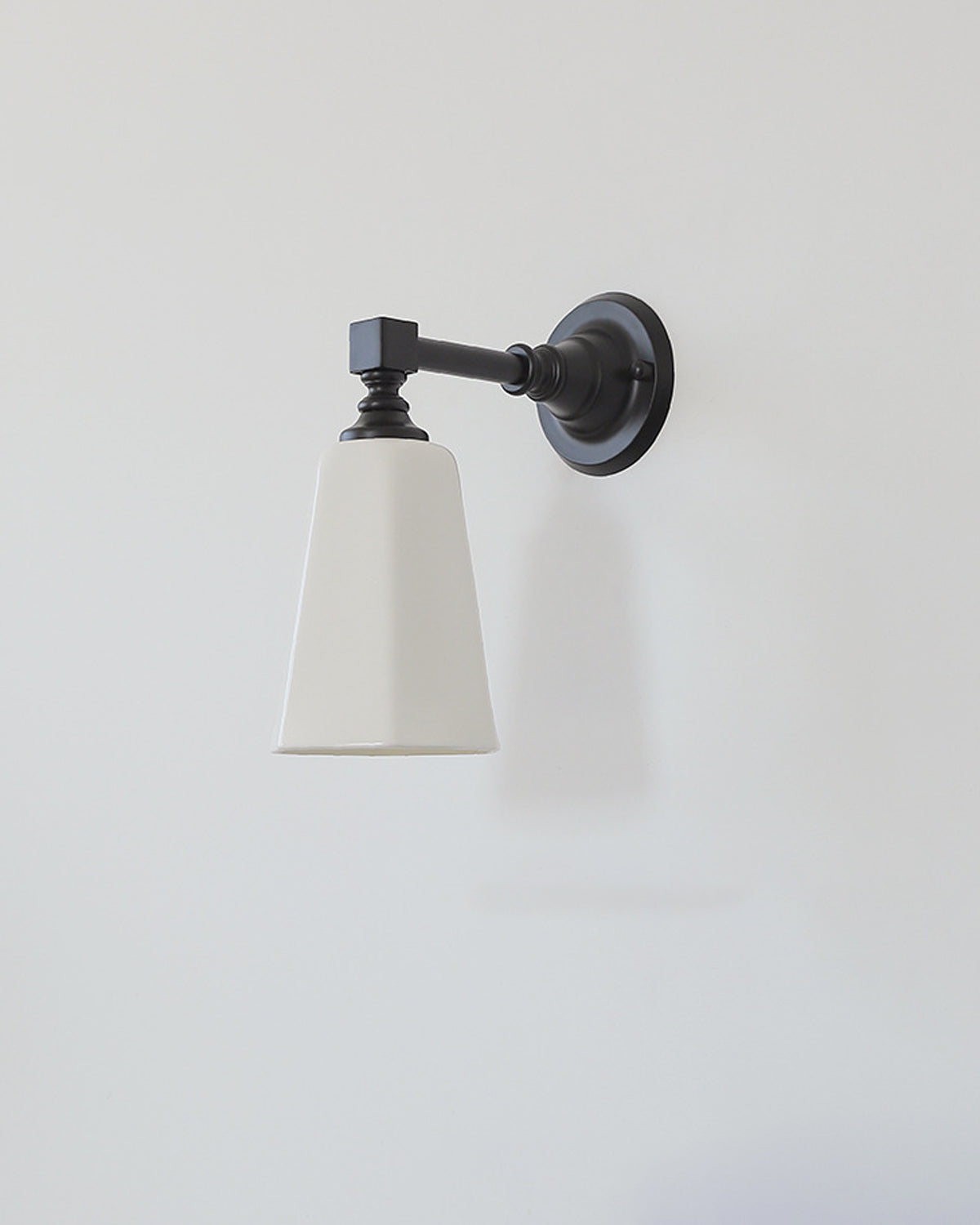 Aure Column Wall Sconce