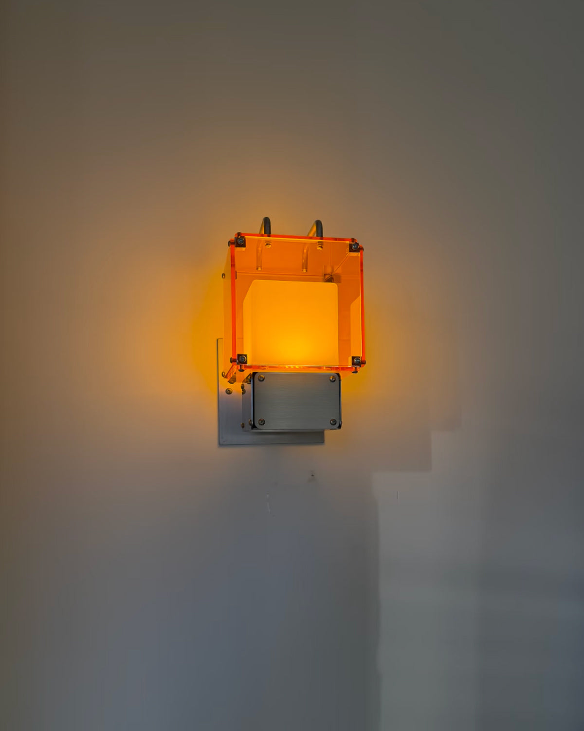 Amber Core Wall Lamp