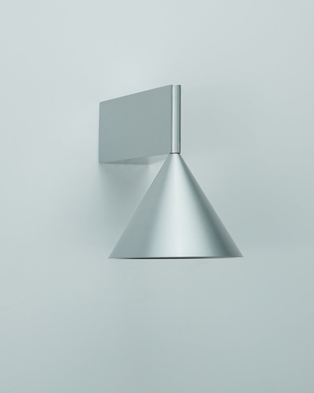 Arlo Wall Lamp