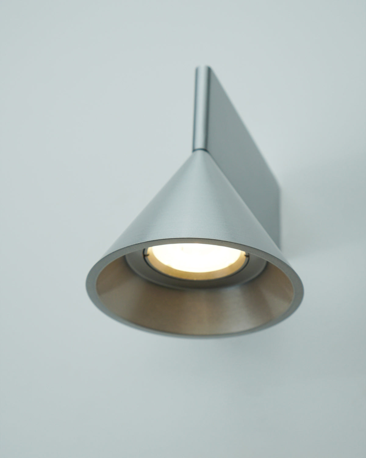 Arlo Wall Lamp