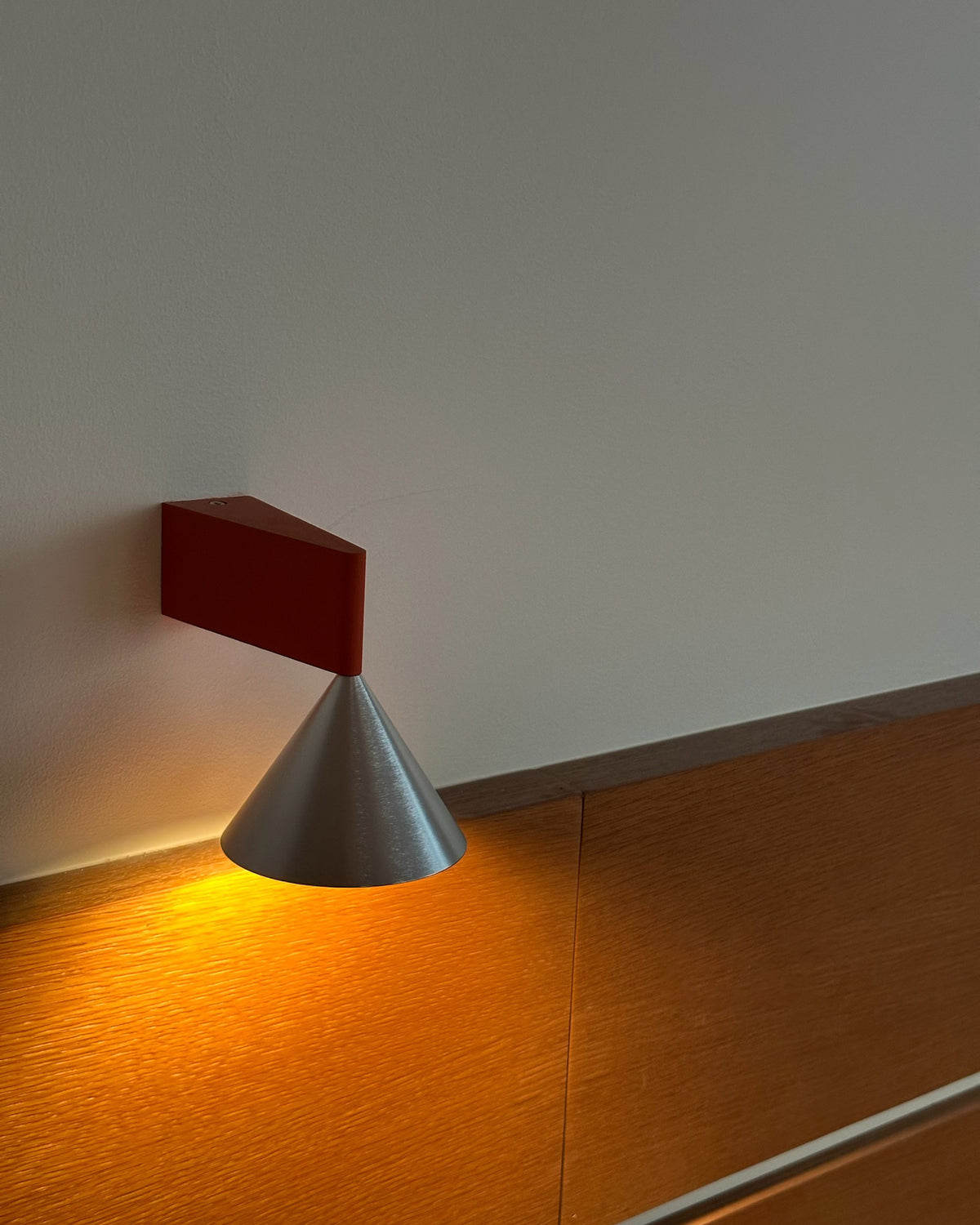 Arlo Wall Lamp