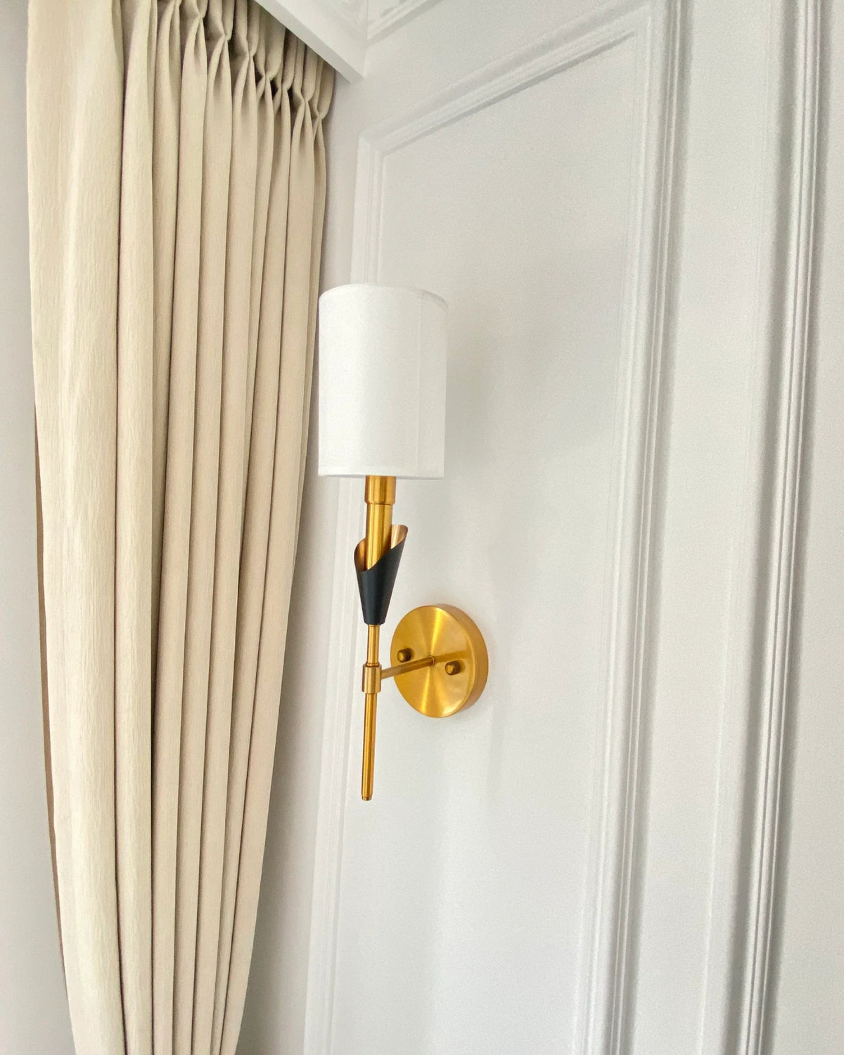 Aurelia Wall Sconce