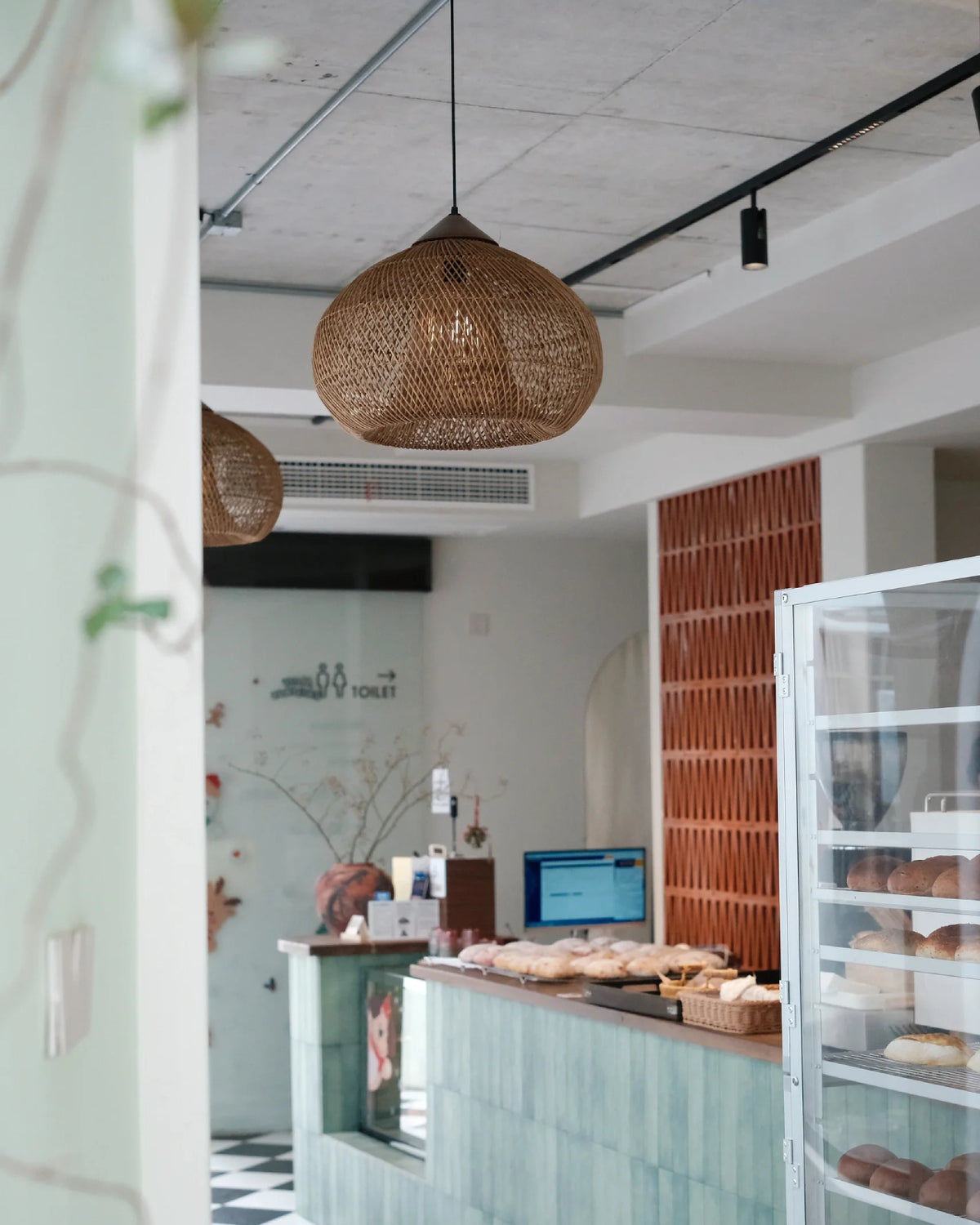 Braided Rattan Pendant Lamp
