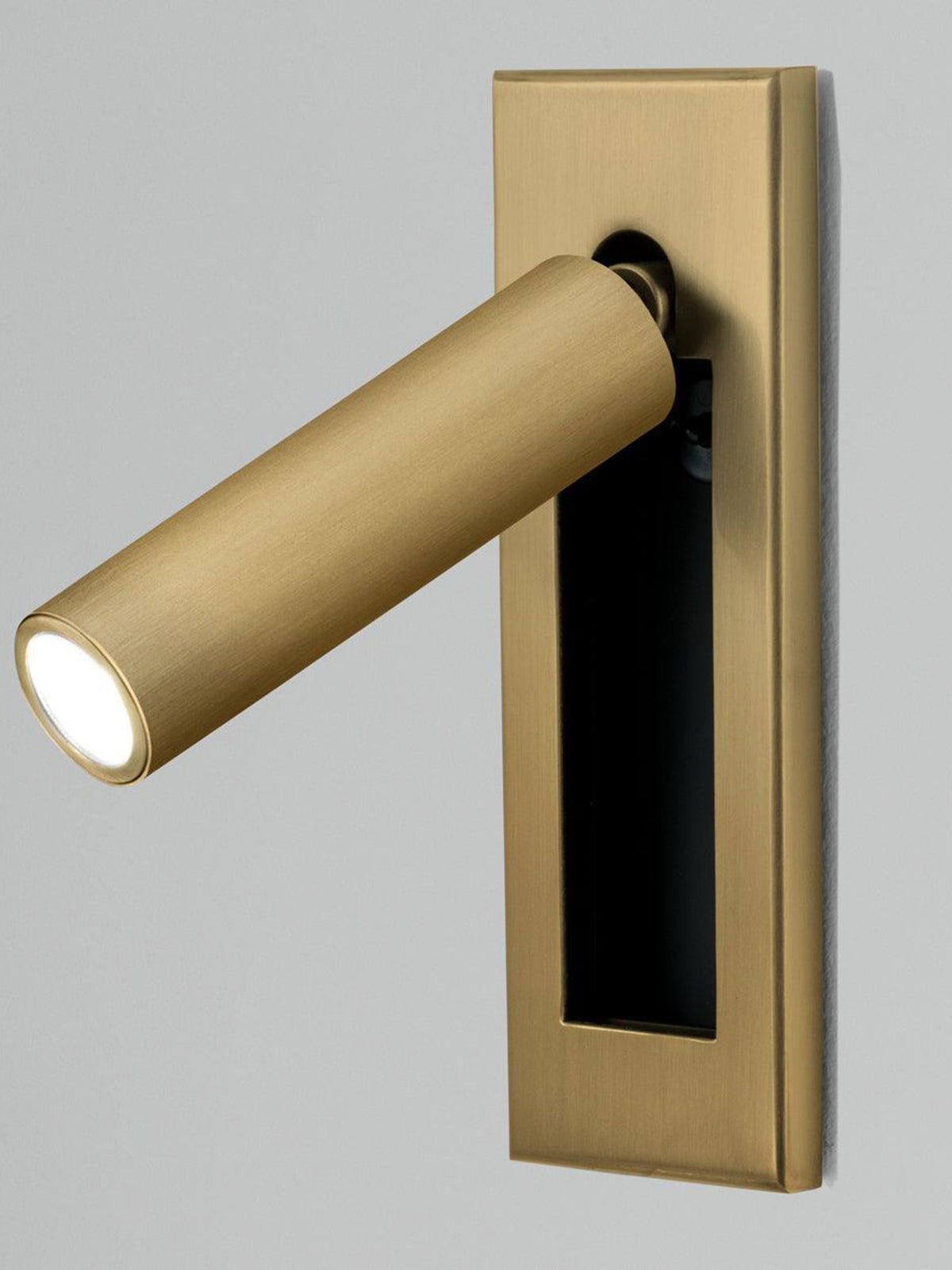 Embedded Bedside Sconce-elegalight
