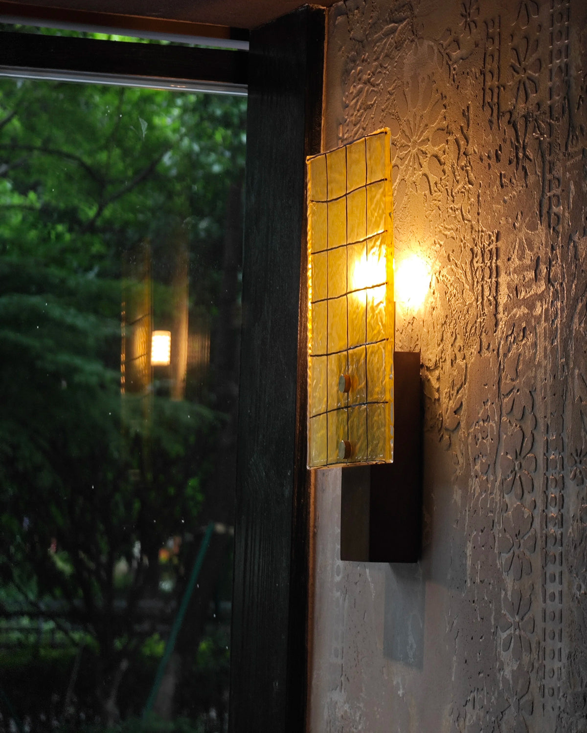 Ember Lattice Wall Sconce