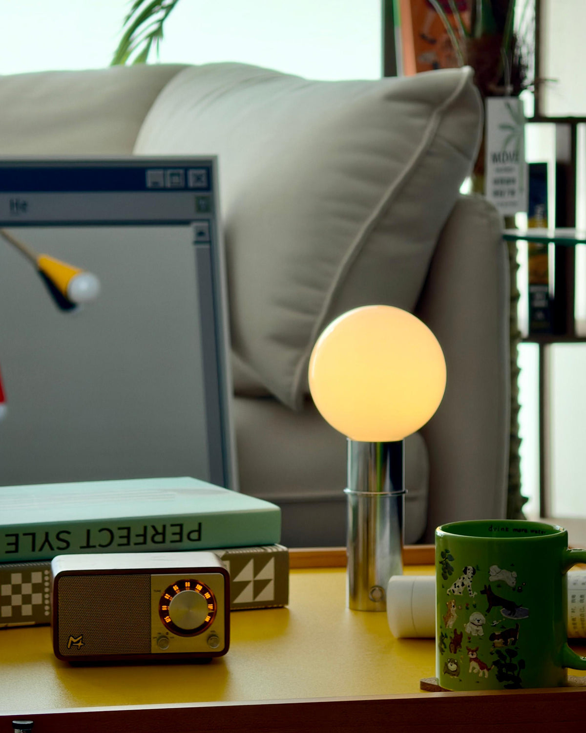 Lumo Mic Wall Lamp