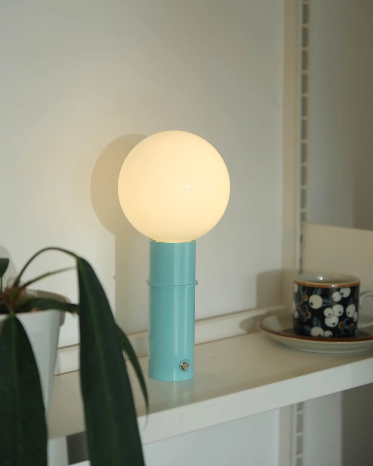 Lumo Mic Wall Lamp