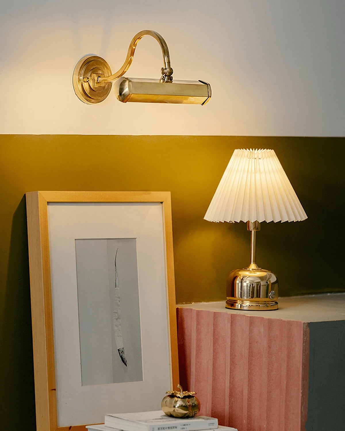 Pacific Wall Lamp