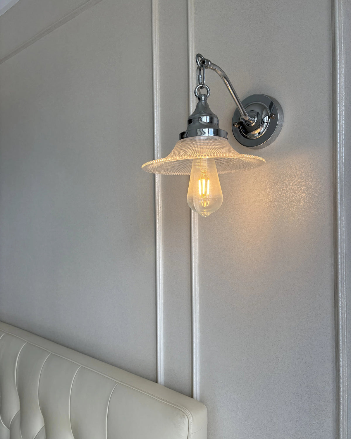 Ripple Brim Glass Wall Sconce