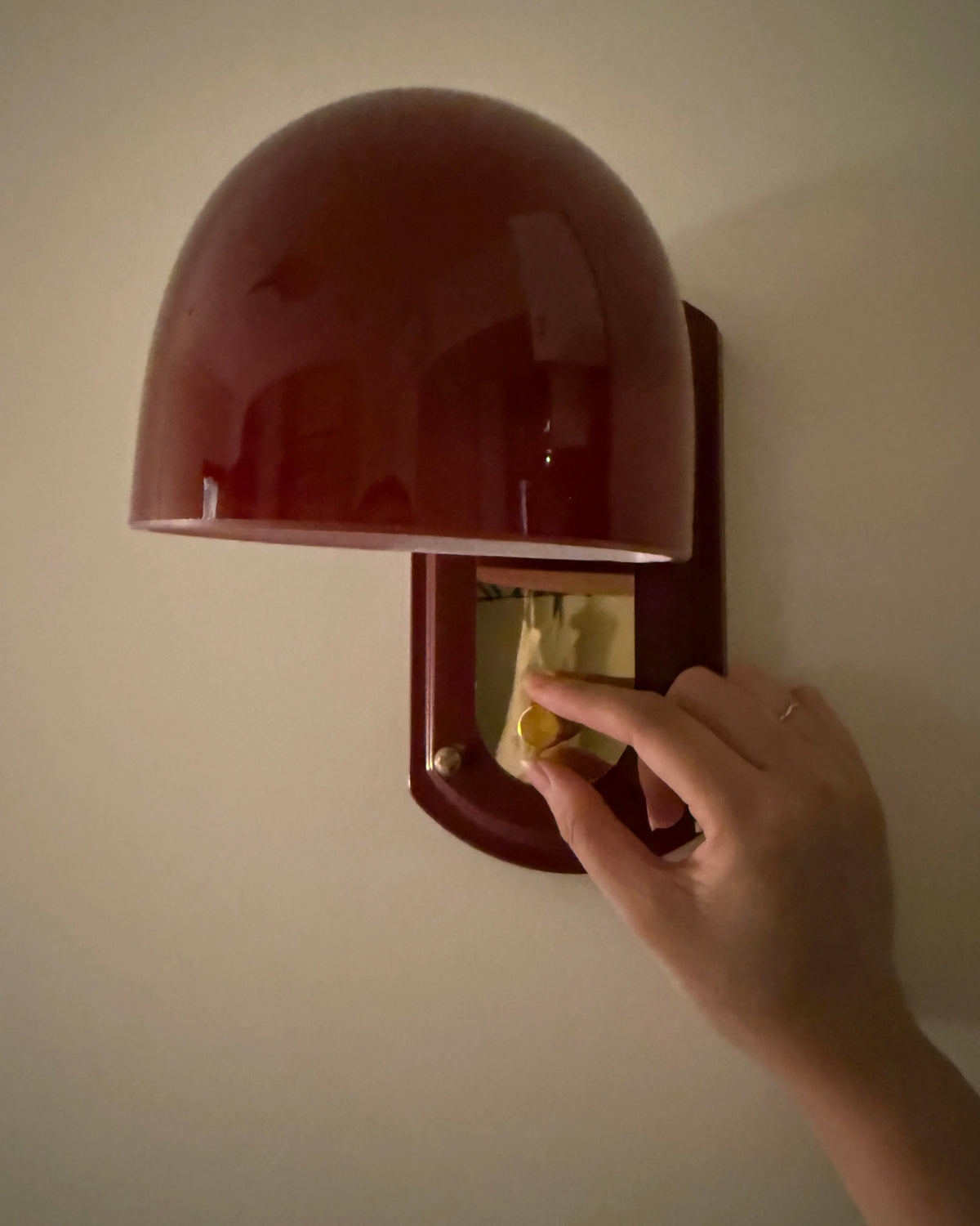 Rosso Sera Wall Lamp