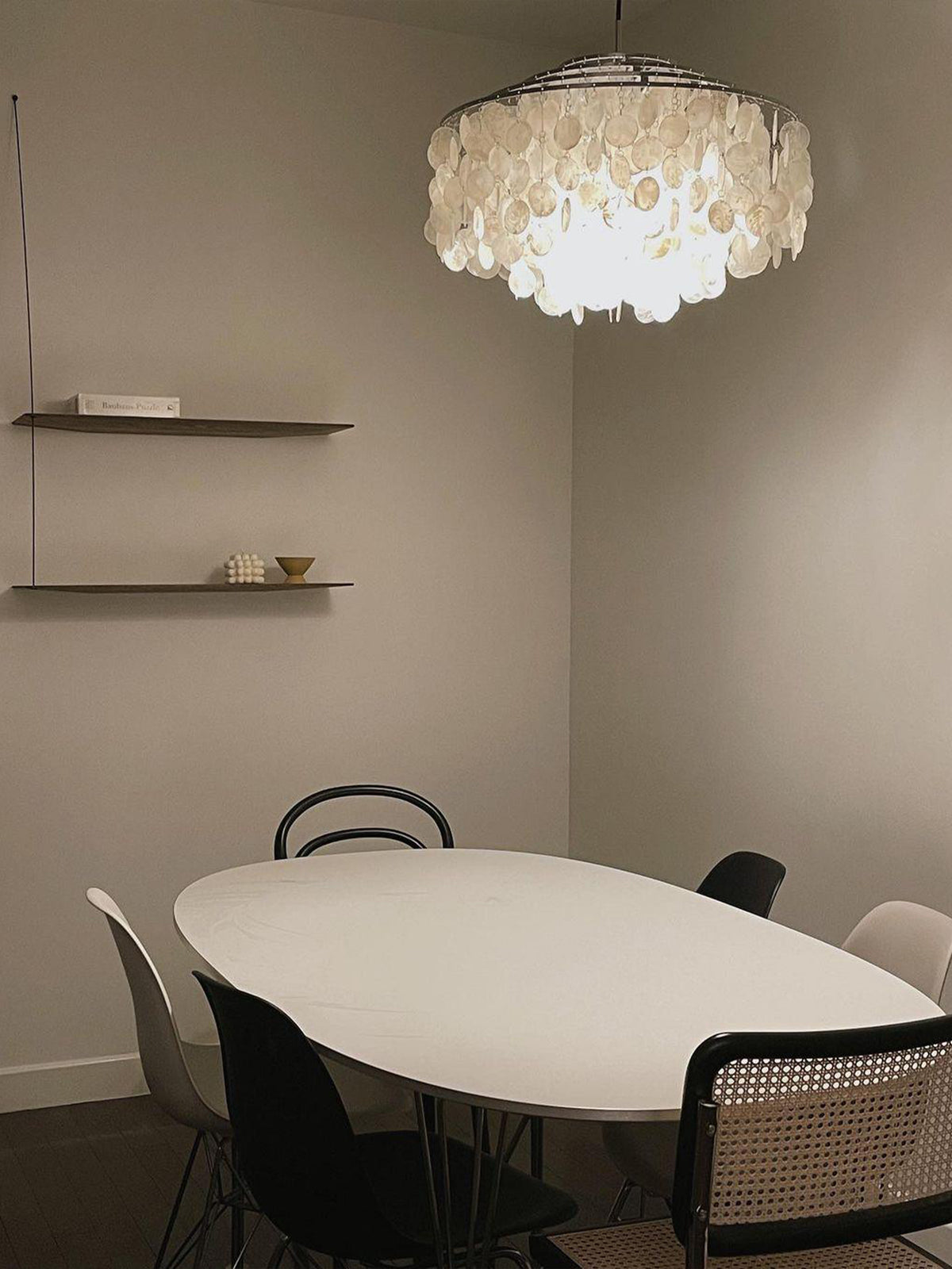 Round Shell Windbell Chandelier-elegalight