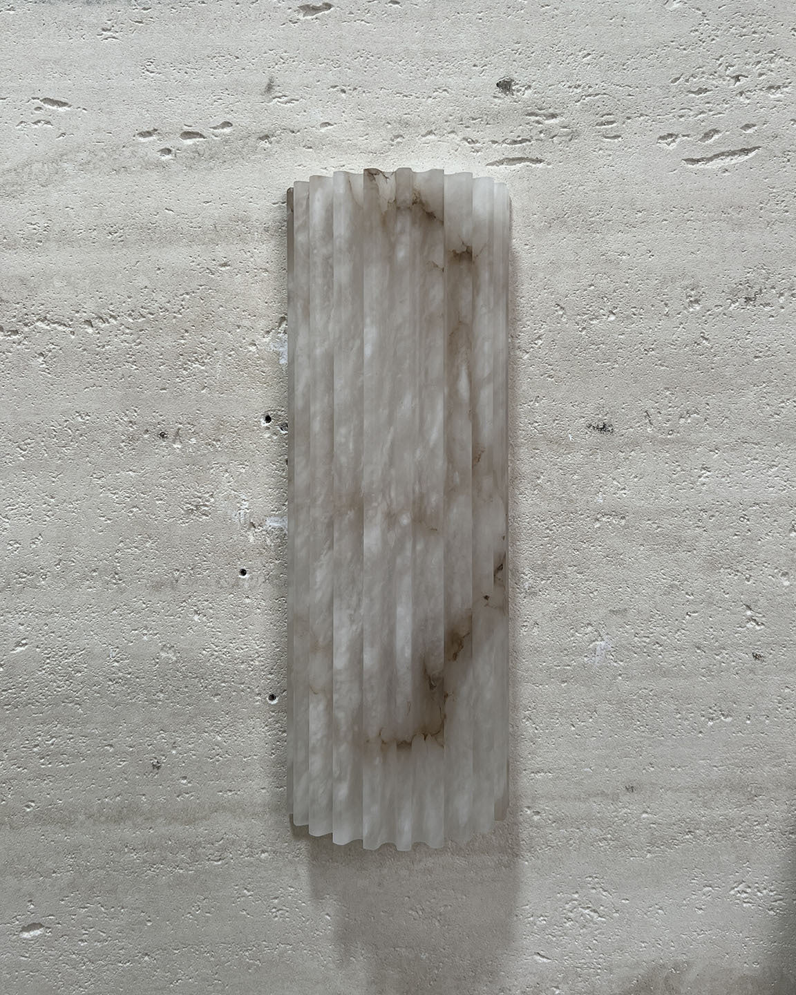 Silent Vein Wall Lamp