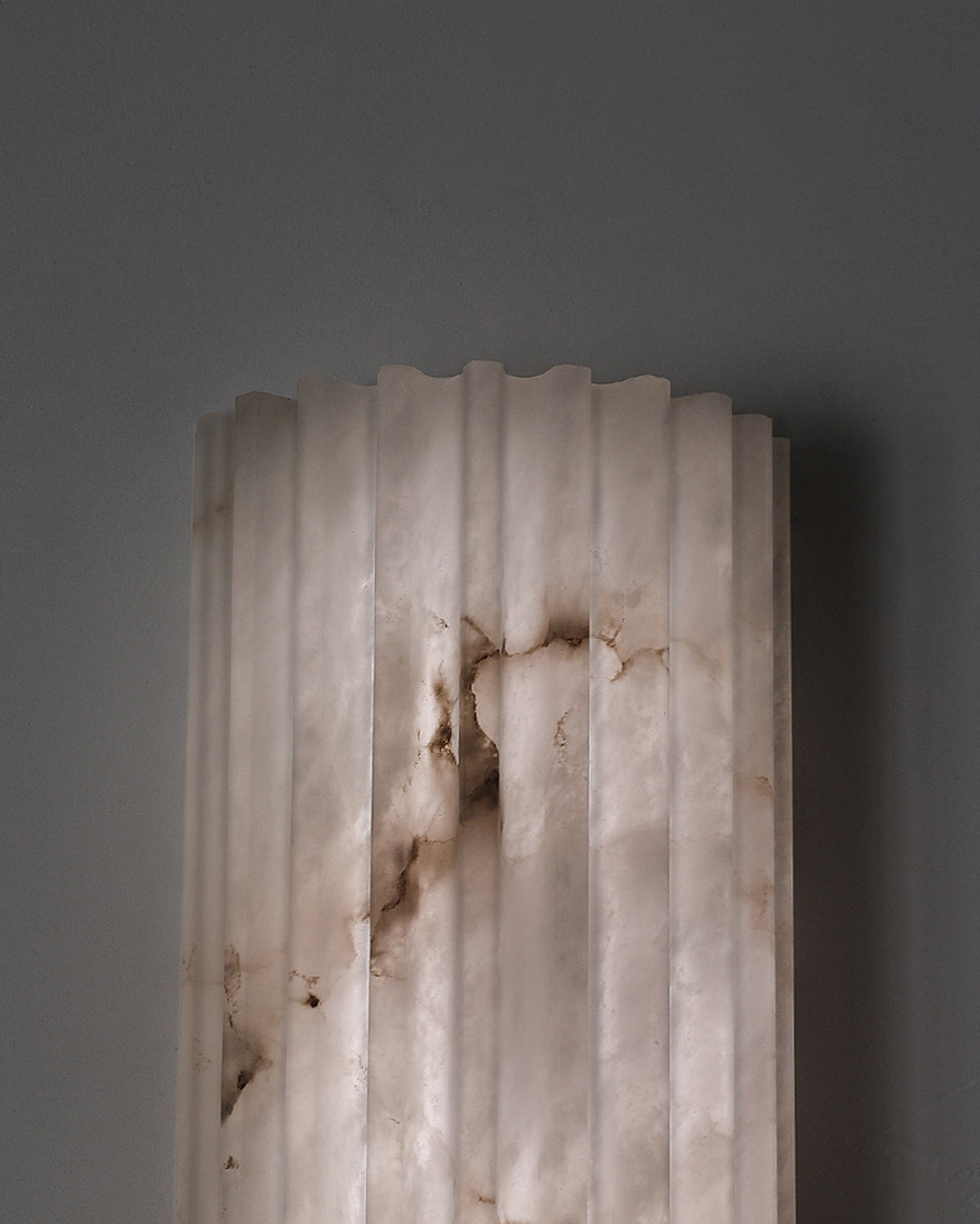 Silent Vein Wall Lamp