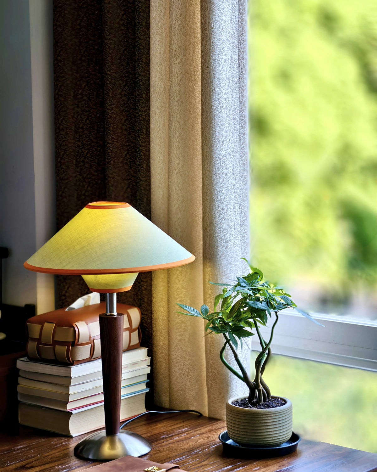 Talonwood Table Lamp