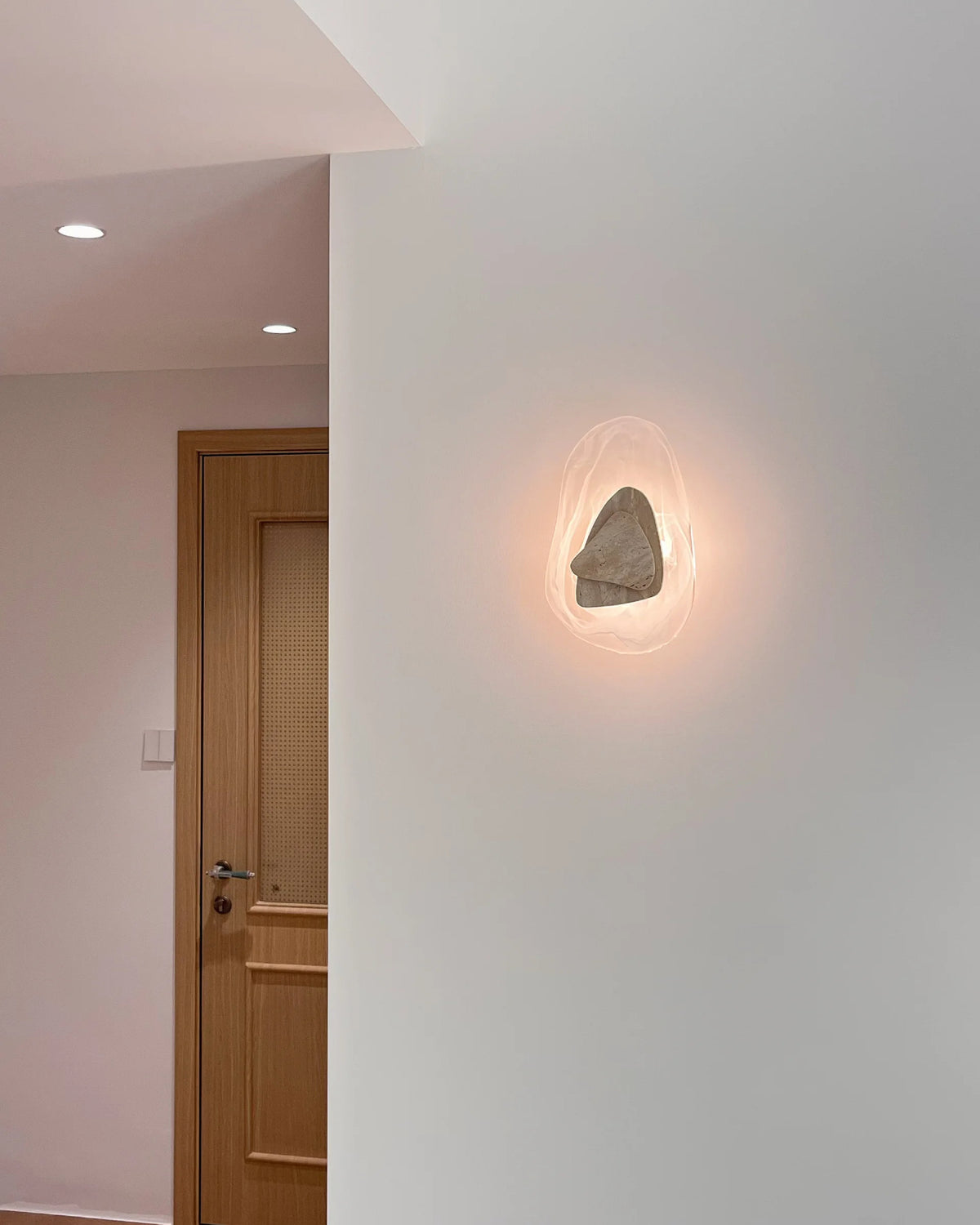 Veiled Isles Wall Lamp