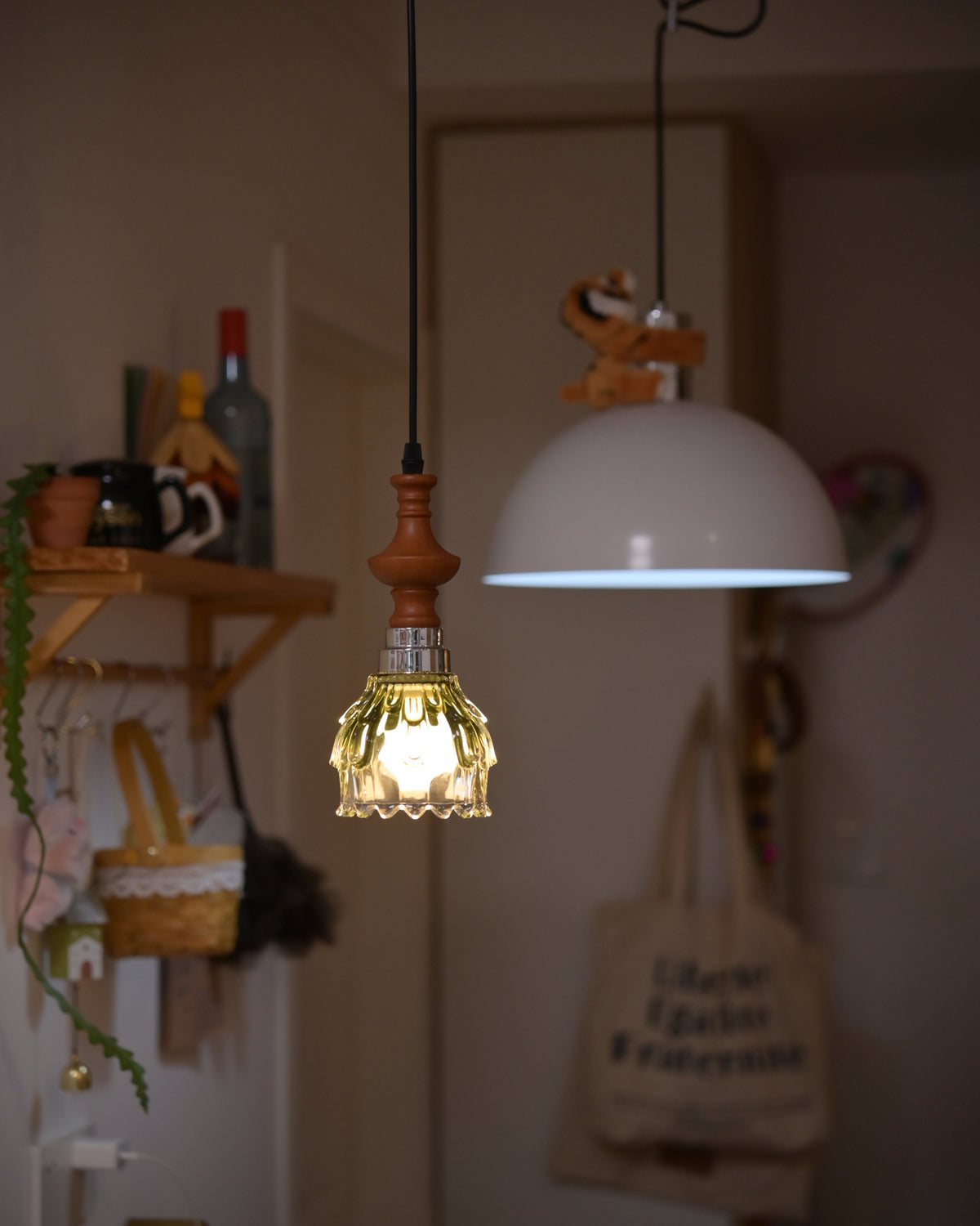 Verdant Dew Glass Pendant Light